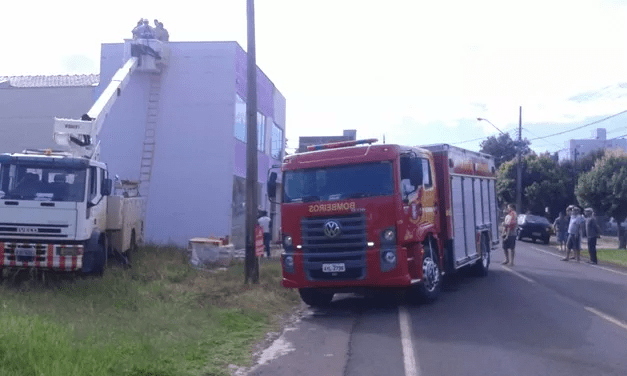 PINTOR RECEBE DESCARGA ELÉTRICA EM FRANCISCO BELTRÃO